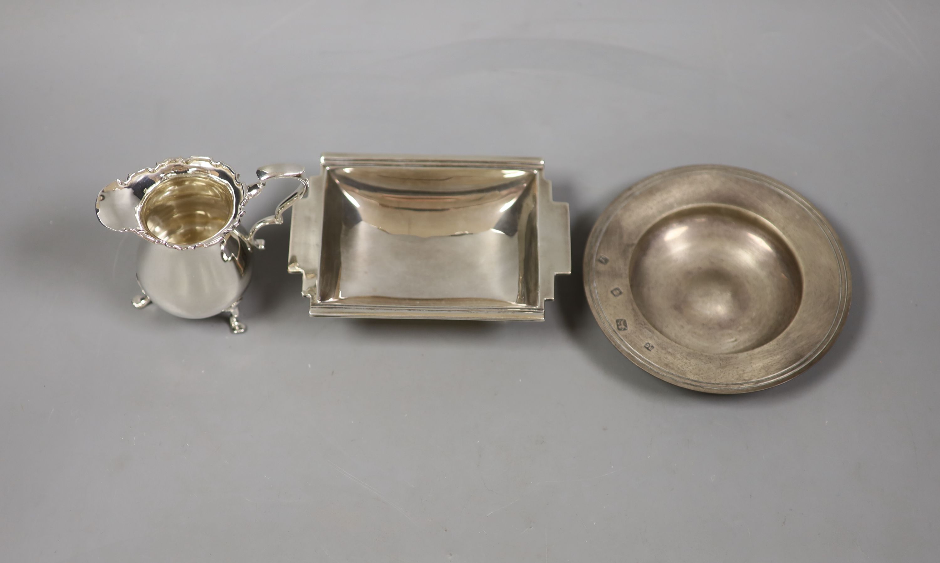 A modern silver small armada dish, London, 1970, 12cm, 3.5oz